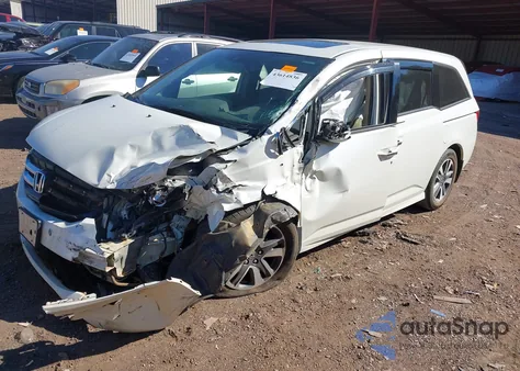 2016 Honda Odyssey Touring/Touring Elite z USA, uszkodzony, nr VIN 5FNRL5H94GB047798